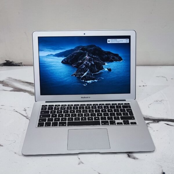 Apple MacBook Air A1466 – Slim, Premium & Reliable