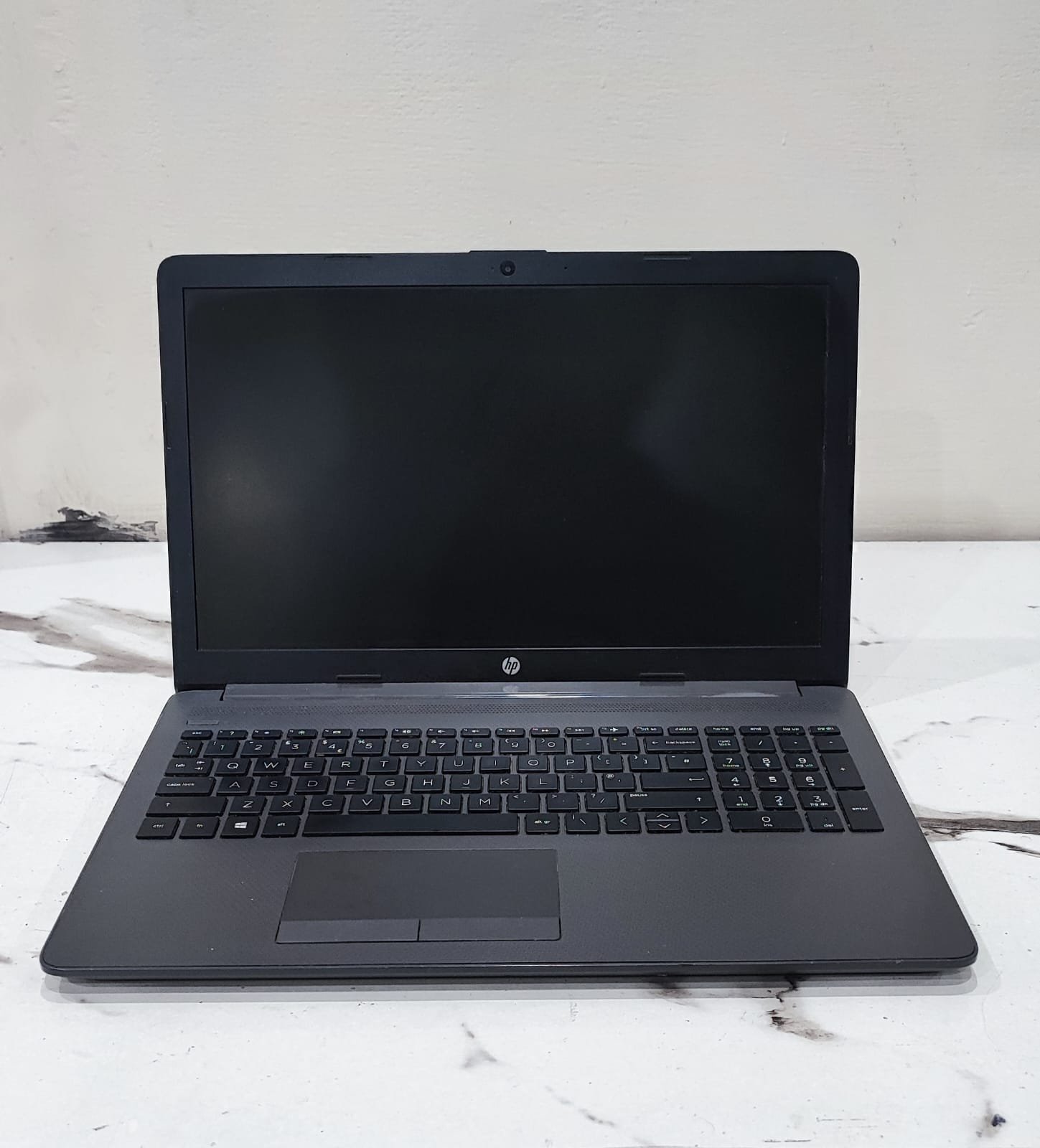 HP 255 G7 Laptop – Powerful Performance with Dedicated Graphics